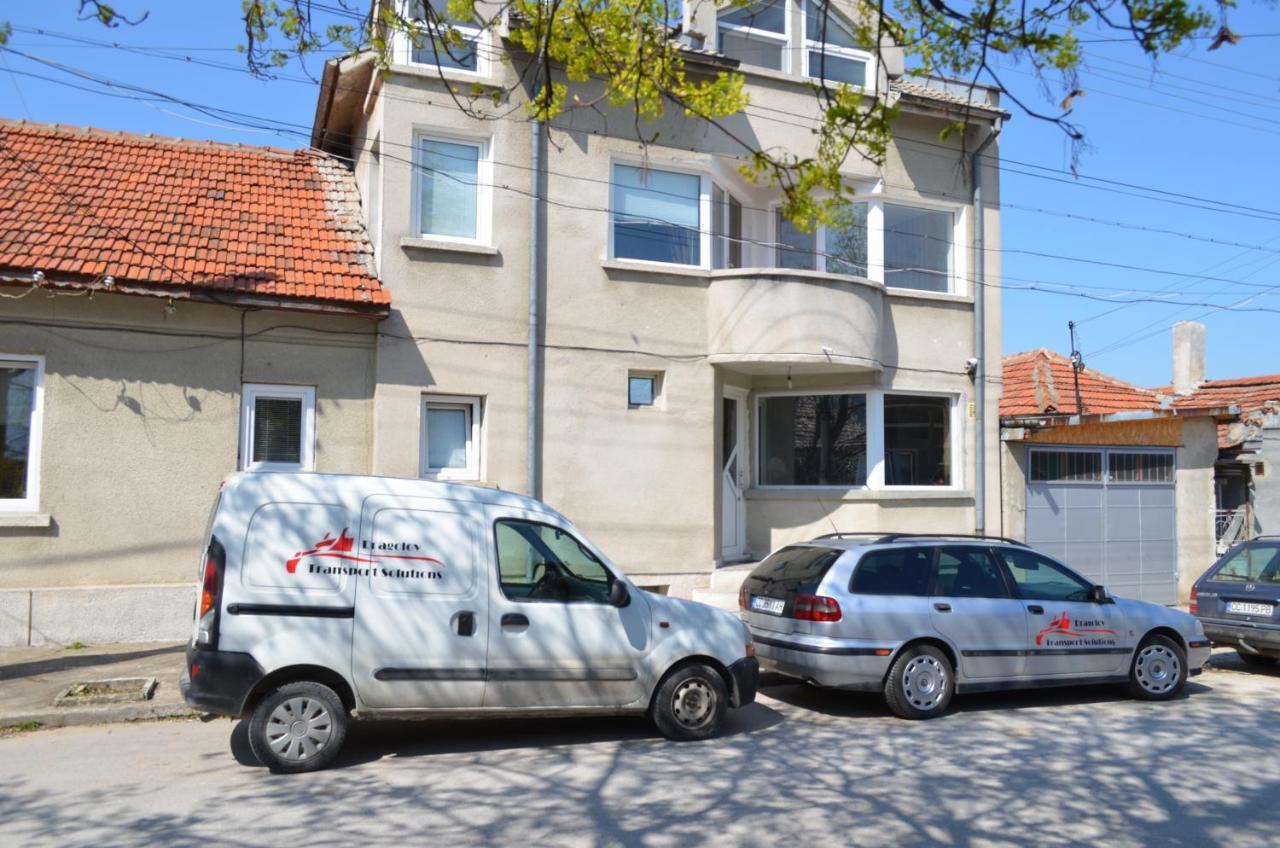 White House Silistra Hotel Bagian luar foto