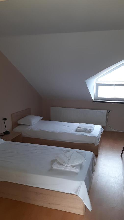 White House Silistra Hotel Bagian luar foto