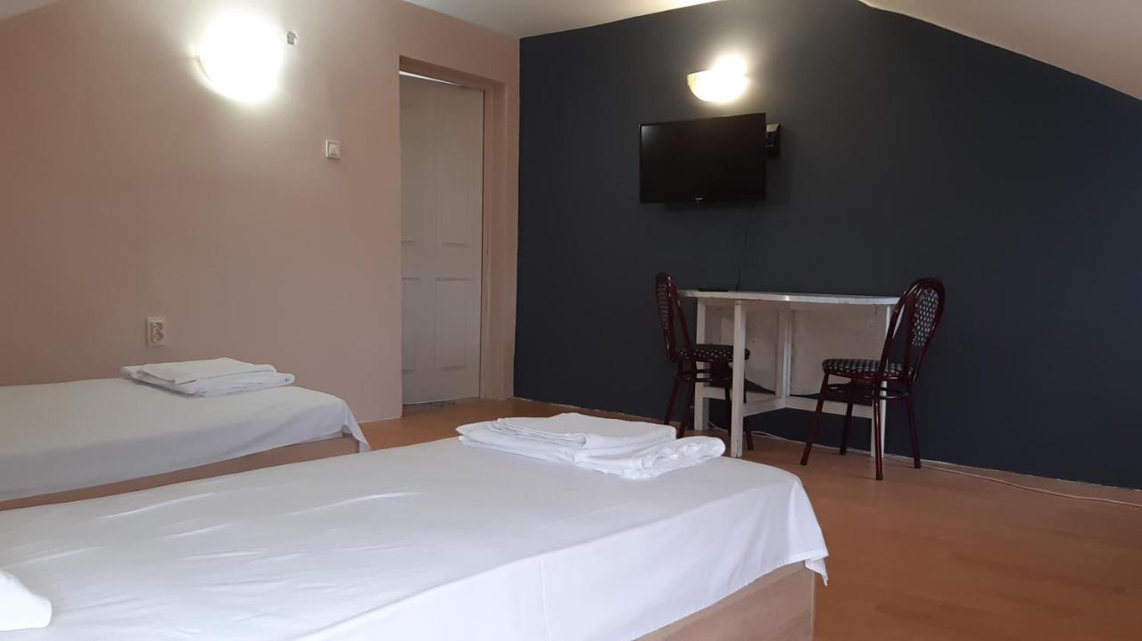 White House Silistra Hotel Bagian luar foto