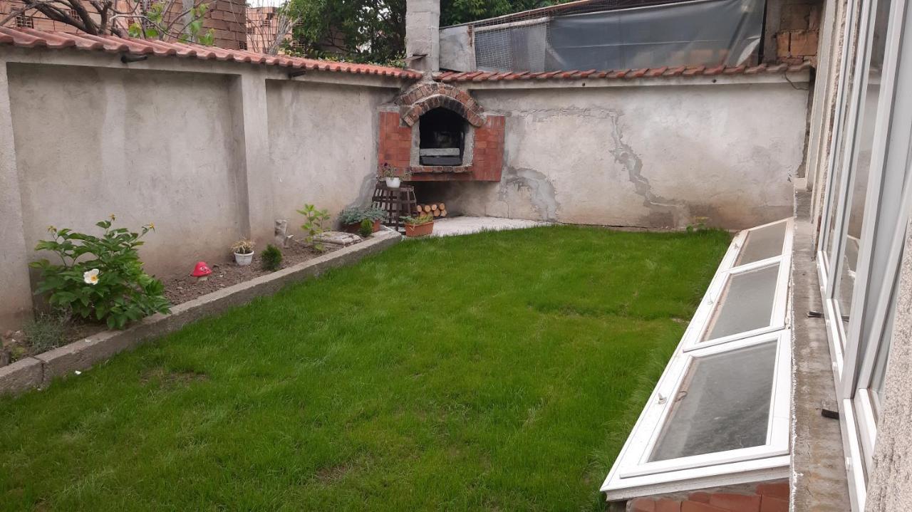 White House Silistra Hotel Bagian luar foto