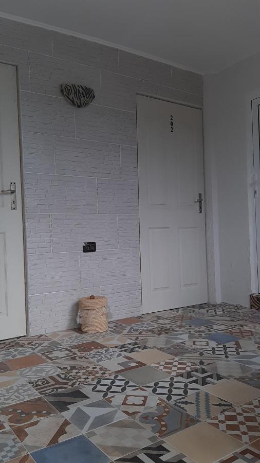 White House Silistra Hotel Bagian luar foto