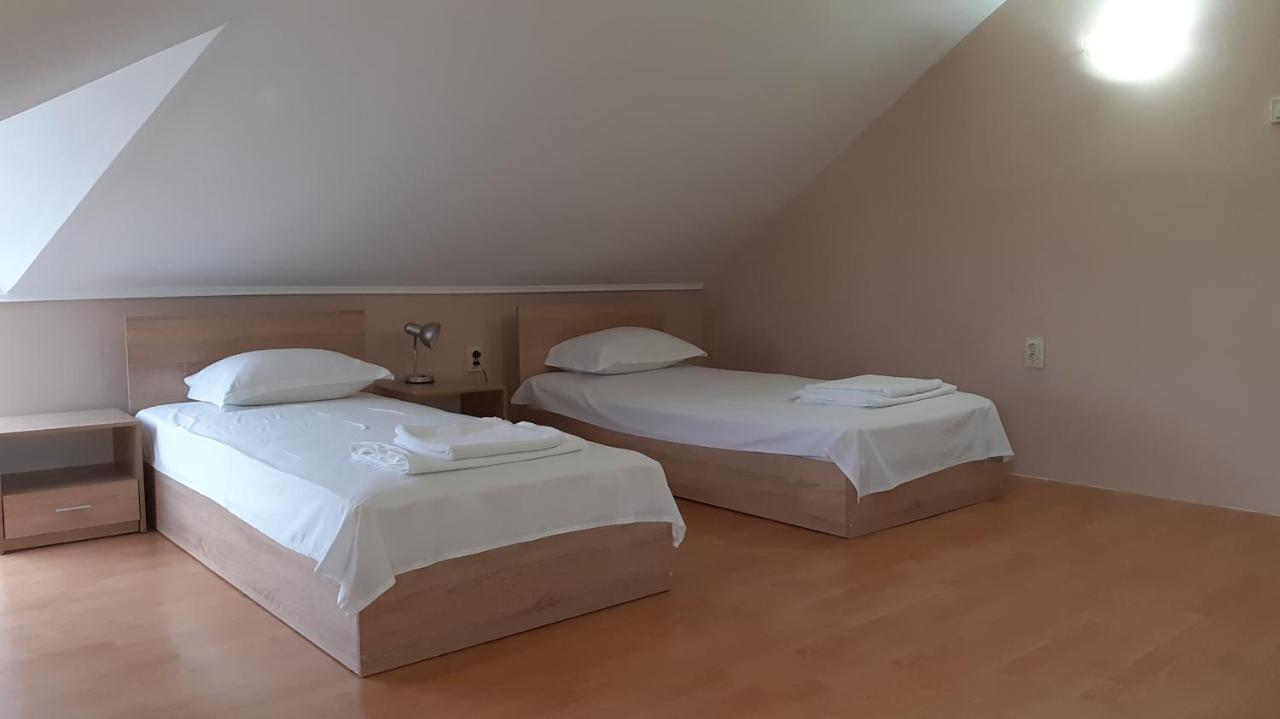 White House Silistra Hotel Bagian luar foto
